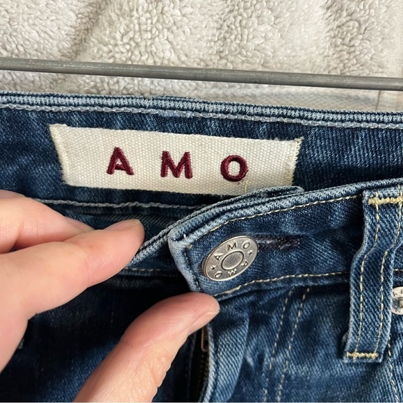 AMO Willa Slim Flare Jeans in Grateful - Picture 8 of 11